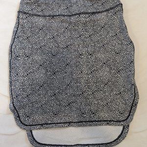 Lululemon black and white skirt - size 4